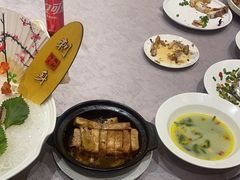 -海鸿荟·沿江菜(中山北路店)