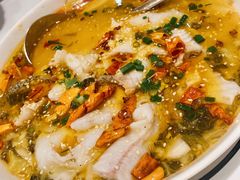 至潮酸菜鲈鱼-至潮餐厅精致粤菜·活鲈鱼·走地鸡(珠江新城店)