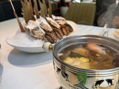 -海鲨湾海鲜会馆(百家湖1912店)
