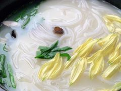 -桥香园过桥米线(国贸店)