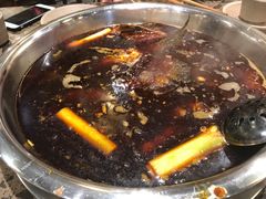 全红味锅底-肖肖酸萝卜鱼火锅(总店)
