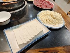 -乳仔牛牦牛汤锅 烤羊排(松潘古城店)