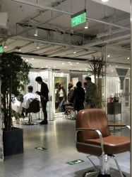 -AYO SALON
