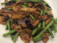 面酱茄子炒豆角-六婶西关小厨(光塔路店)