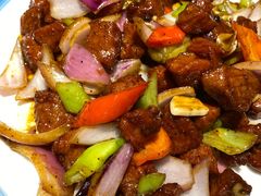 黑椒牛肉粒-靠山屯东北农家菜(八龙桥雅苑店)