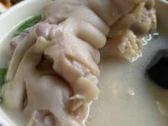 -雷祖芳老妈蹄花店