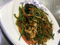 肉丝炒蕨菜-傅先生东北菜(青年城店)