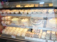 -红宝石·鲜奶小方·海派西点房(南丹店)