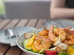 扒鲜虾芒果鳄梨沙拉-G+KITCHEN(龙湖狮山天街店)