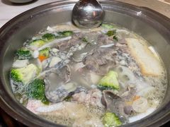 -喃喃椰·糟粕醋·椰子鸡火锅(七堡花园店)