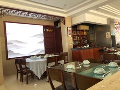 大堂-自游人·美食一楼·地道徽菜(三十年名店)