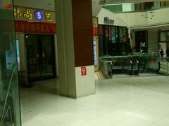 -东方巴黎购物广场