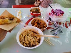 -鸿通城购物中心