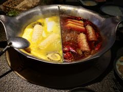 花胶鸡鸳鸯锅-湊湊火锅·茶憩(和平大悦城店)