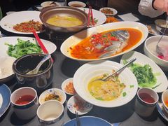 -凤凰湘语·平价海鲜餐厅(浦东旗舰店)