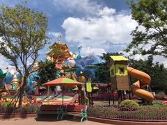 -七彩云南欢乐世界