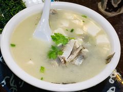 鲫鱼豆腐汤-隐居家宴