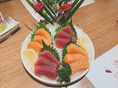 厚厚的三文鱼刺身（9002）-诚·鳗屋(星摩尔店)