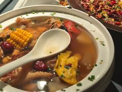 -江城小馆陕南妈妈菜·全球旅行餐厅(钟楼店)