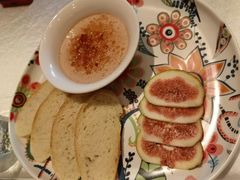 -圣彼得堡观江俄餐厅(中央大街黑金冠店)