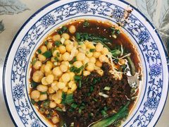 豌豆杂酱面-渝之汇牛肉豌杂面
