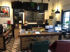 -拖板鞋咖啡旅行酒店(春熙路地铁站店)