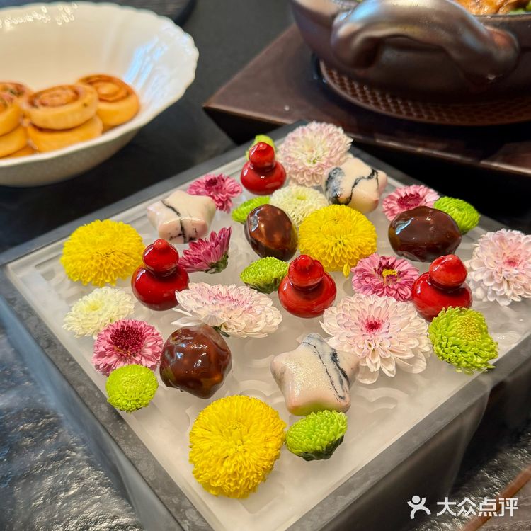 武汉东湖270°无边际湖景餐厅美到窒息🌊