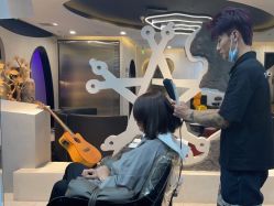 -TOP HAIR SALON