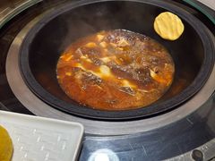 -人民公社铁锅炖·东北菜(卫国道店)