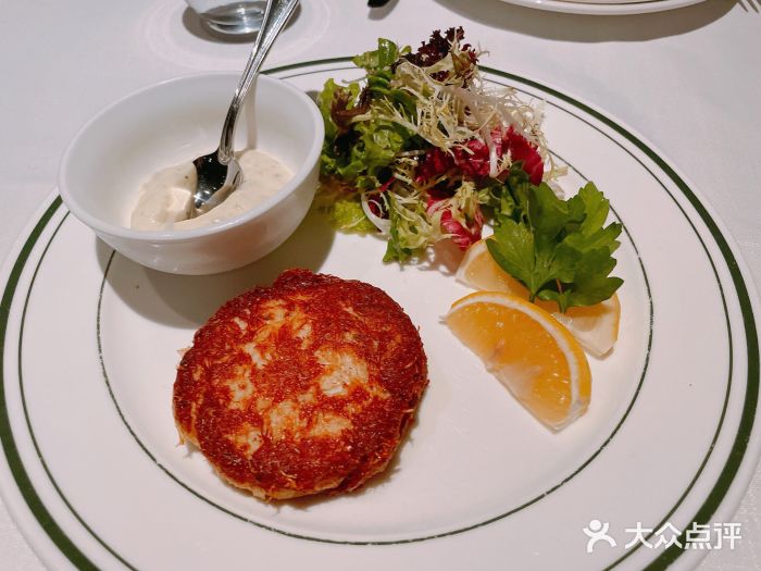 Wolfgang’s Steakhouse 沃夫冈牛排馆(上海白玉兰广场店)招牌蟹肉饼图片