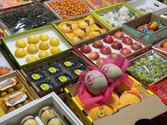 -上海龙吴水胜海发市场