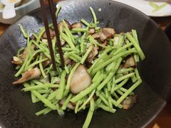 -莲餐厅·湖北菜·潜江小龙虾店(愚园路店)