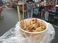 -六合夜市