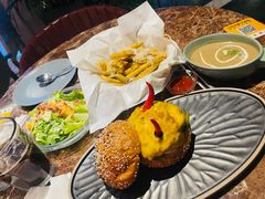 -Let'sBURGERplus·非常创意汉堡(三里屯店)