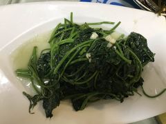 -鑫悦楼煎蟹·16年海鲜大排档