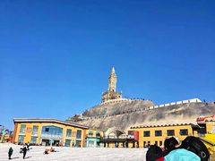 -采薇庄园四季滑雪场