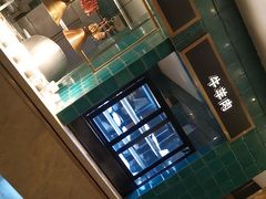 -半岛翡丽海鲜自助餐厅(观风亭店)