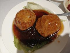 蛋黄狮子头-峨嵋酒家(地安门店)