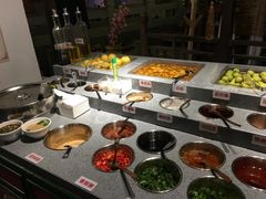 自助调料区-东道煮牛肉火锅(东盛大街店)