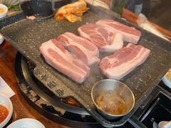 -Dombe豚(黑猪肉街店)