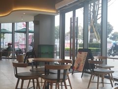 -星巴克(成都市中海右岸环宇坊店)