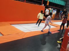 -极限PLAY运动娱乐新世界·团建派对潮玩休闲馆·室内蹦极高空游乐园