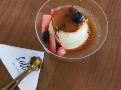 焦糖布甸-洛蒂·咖啡与轻食