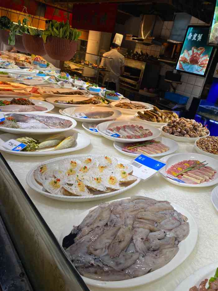 宁海食府(四明中路店)-"旅游途中朋友介绍去的,海鲜新鲜,只是价格.