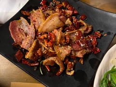 -隔壁老王·家常云南菜(花巷店)