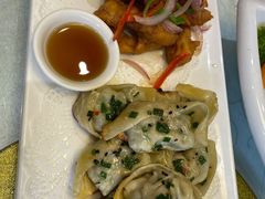 油煎馄饨-利鸿私宴(南京路步行街店)