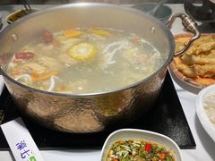 -椰子湾·海南火锅·糟粕醋·椰子鸡(正大广场店)