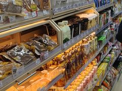 -全家便利店(江湾镇站店)