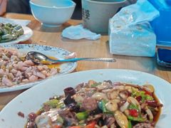 蘑菇炒牛肉片-九九牛肉馆(南山路店)