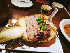 -老滇山寨•云南特色菜•地方菜•民族风情歌舞表演(金碧店)